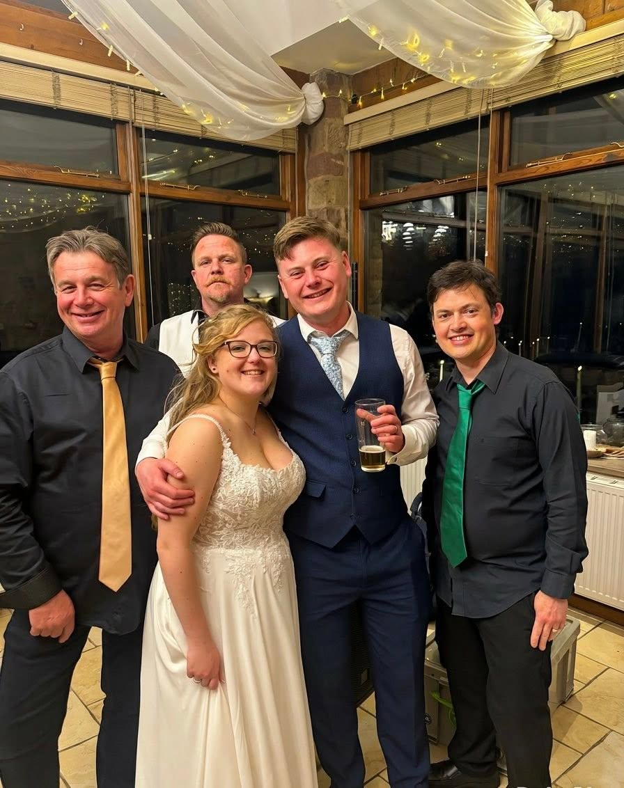 Real Weddings: Eleanor & Jack at Beeston Manor