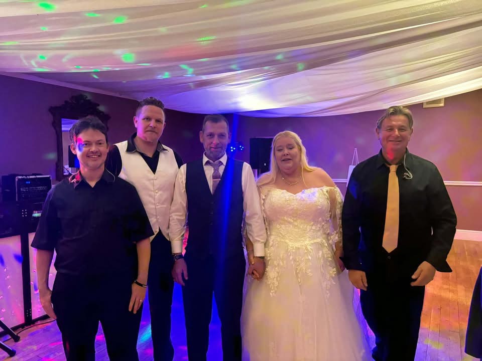 Real Weddings: Ian & Lindsey's Wedding