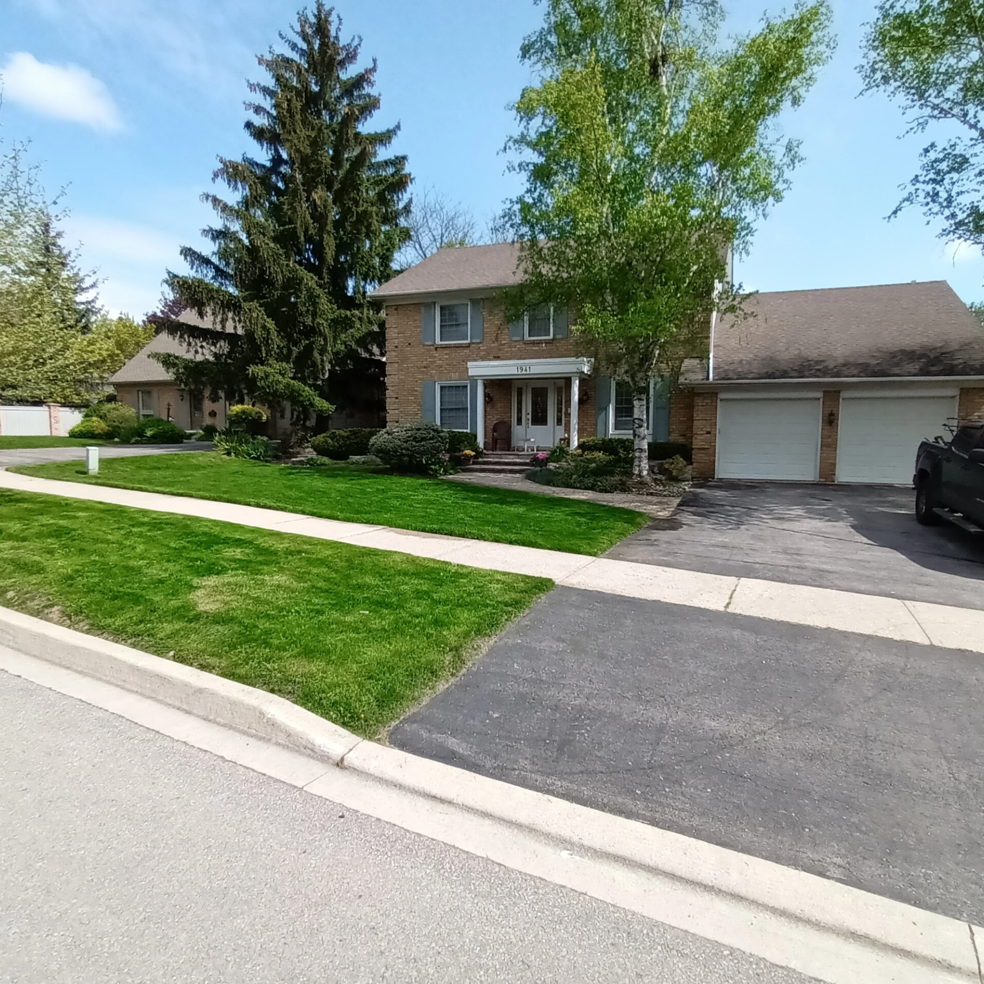 Lawn Care & Snow Removal services in Milton, ON