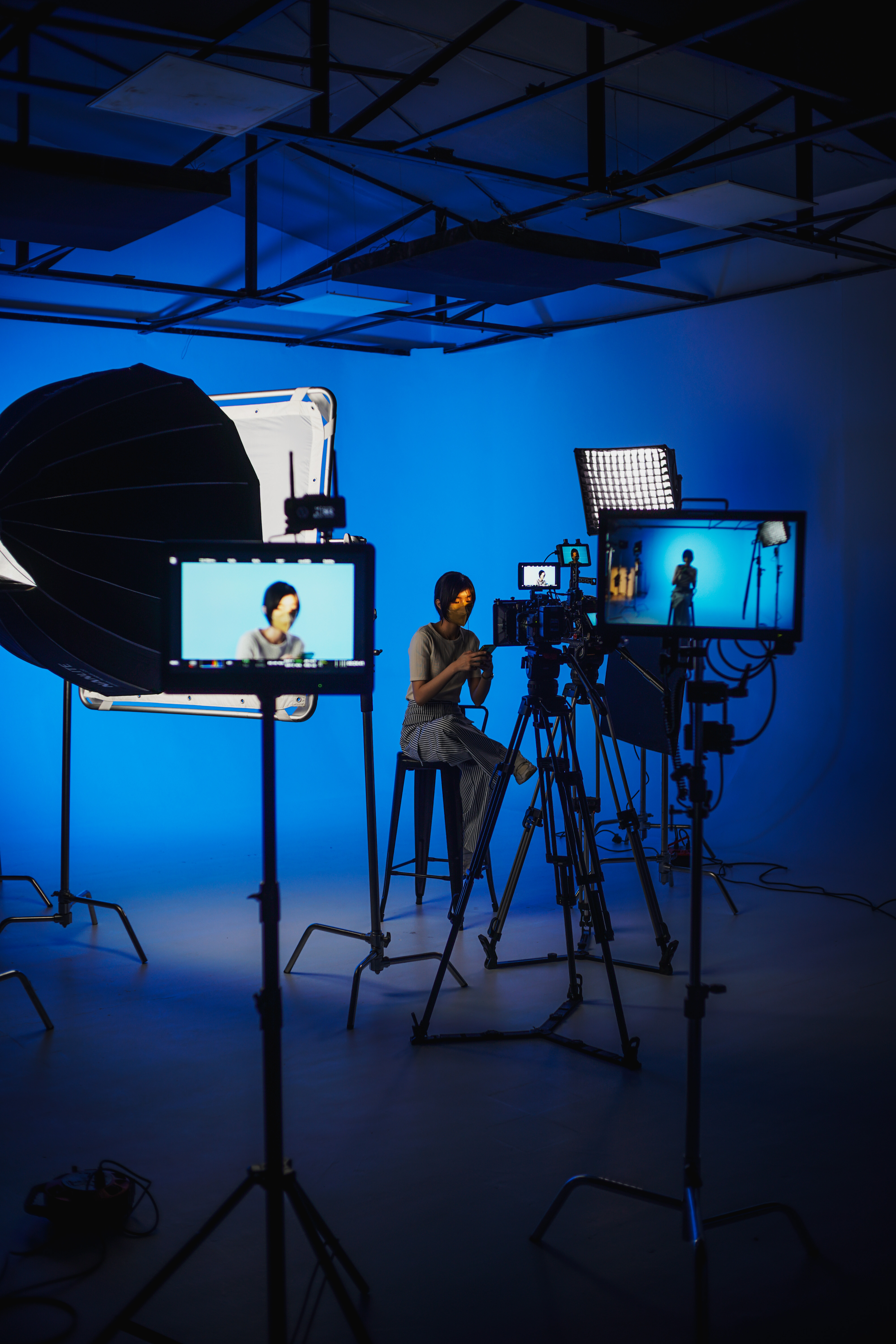 Behind the scenes 5