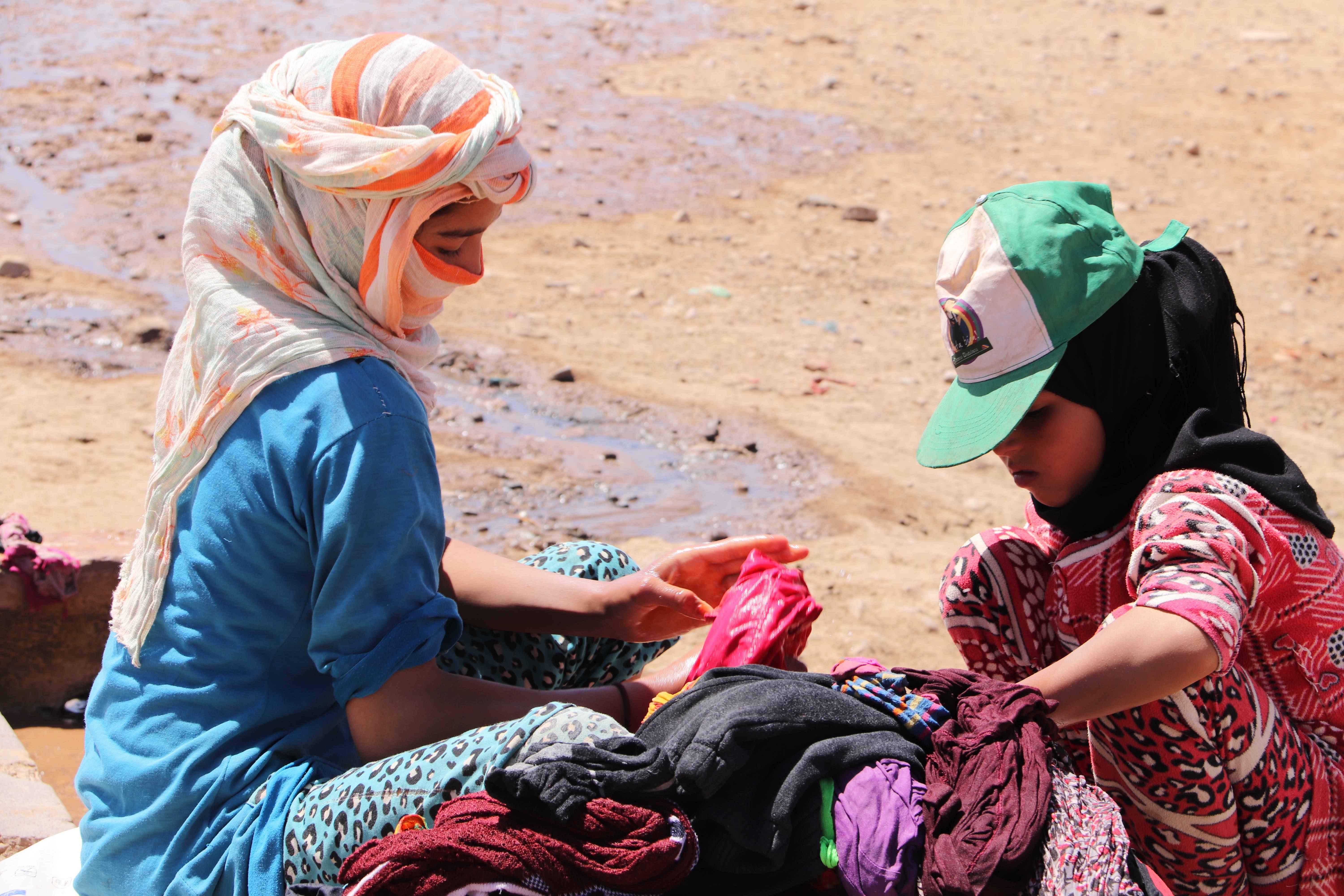 Morocco 2018 - Girls Washing Clothes Together in the Desert