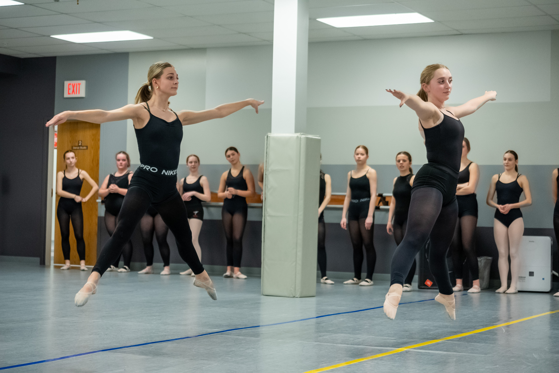 Teen ballet class at Danc'letics in Rochester, NY