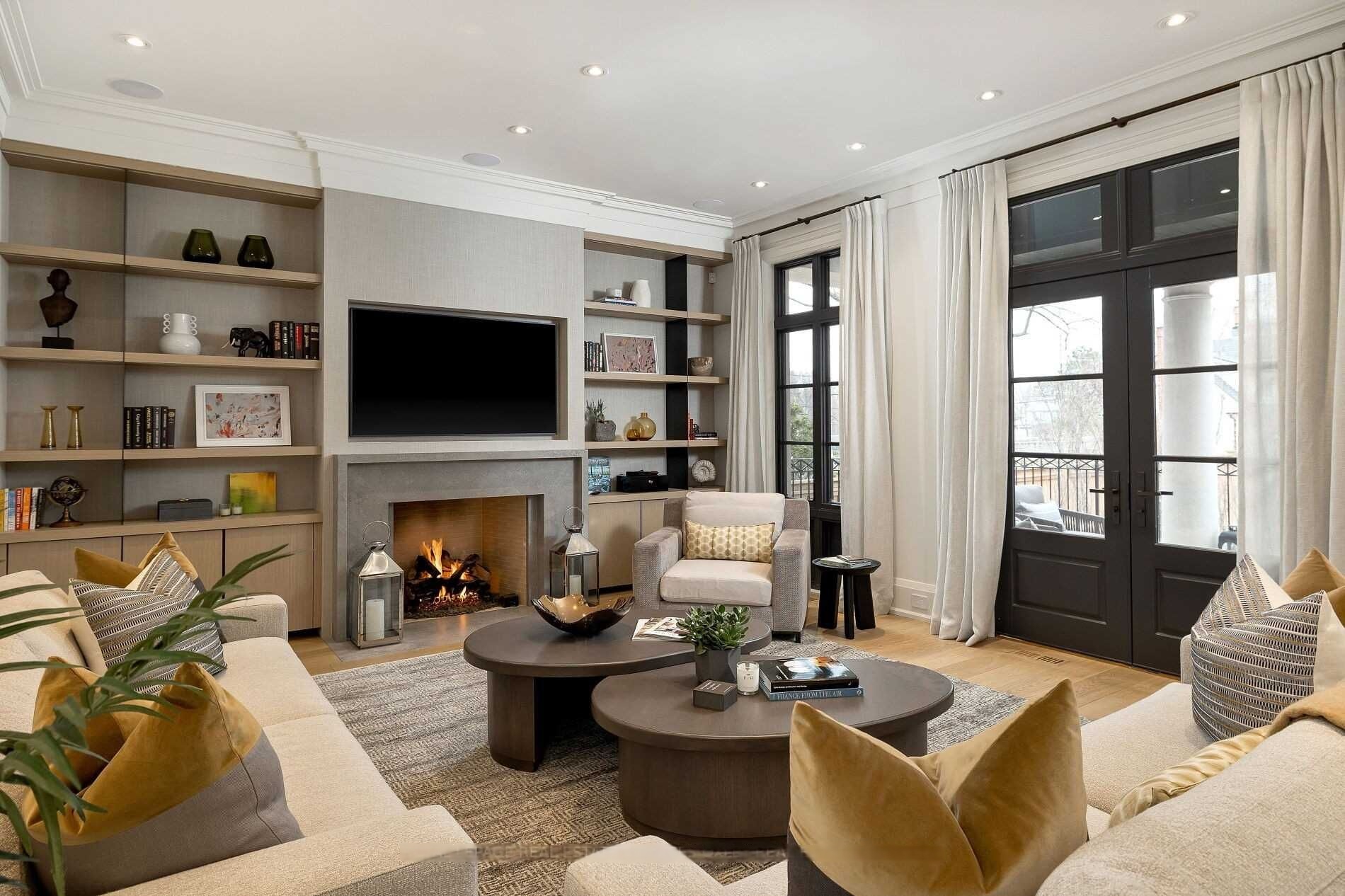 Built-In Bookshelves & Wall Units