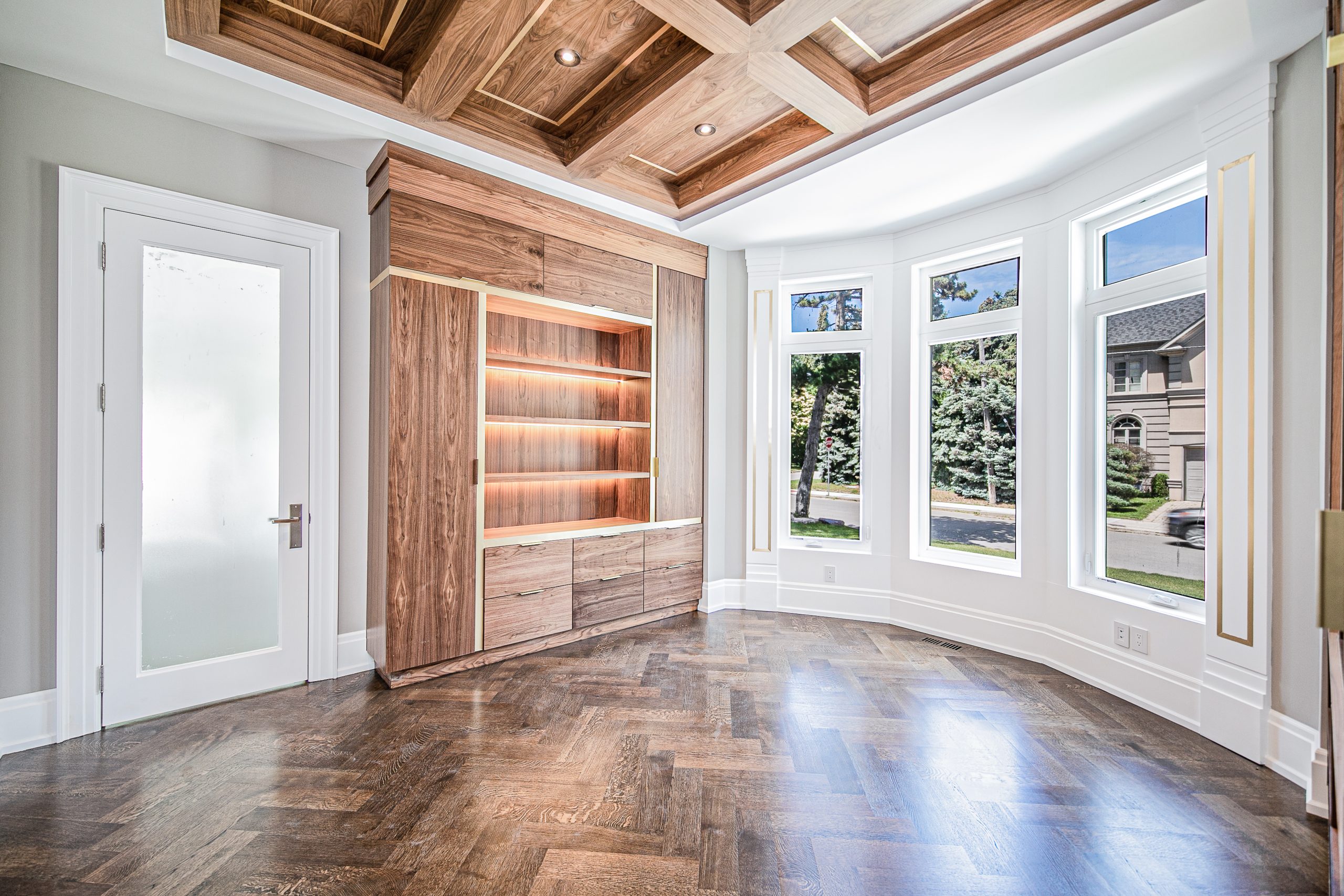 Wall unit