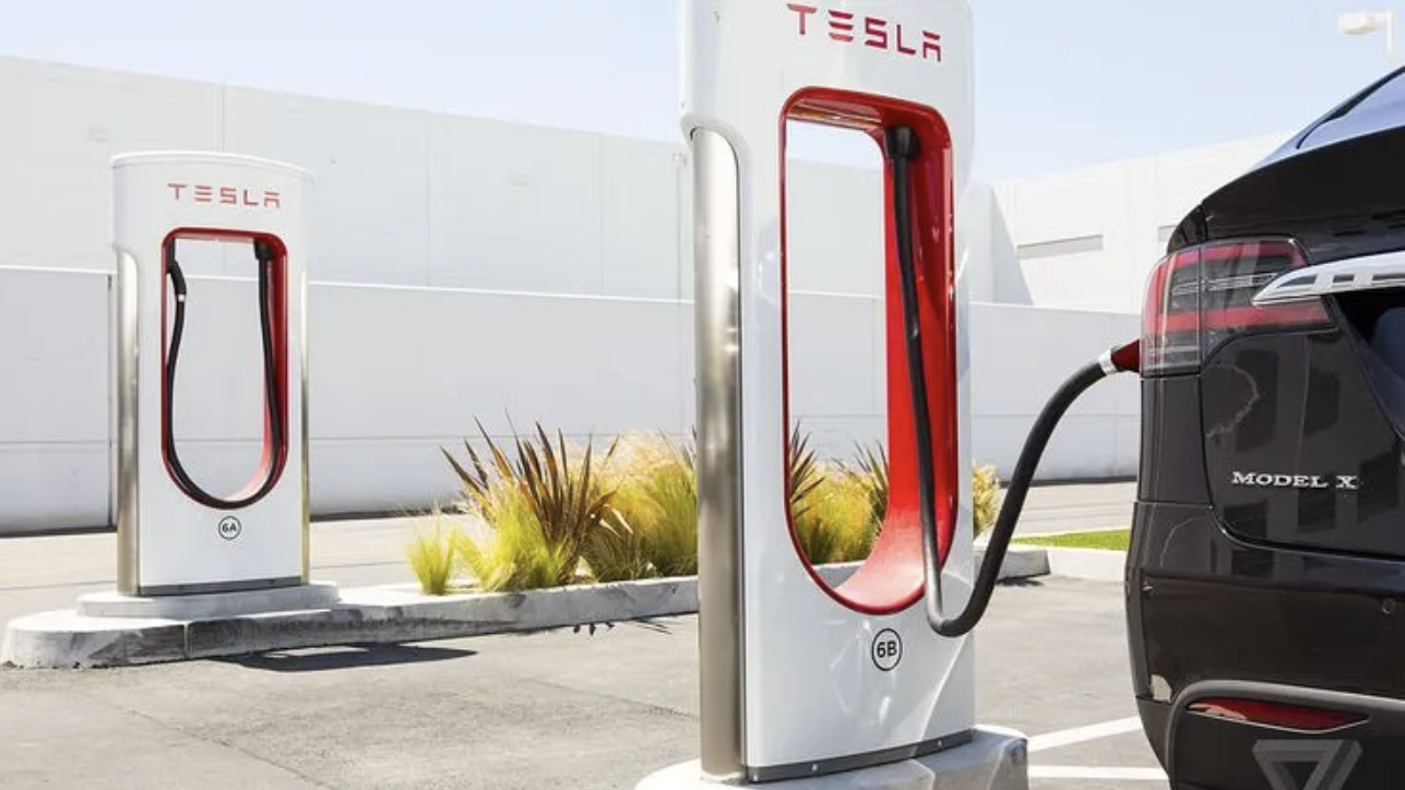 Commercial EV Fleet Charging