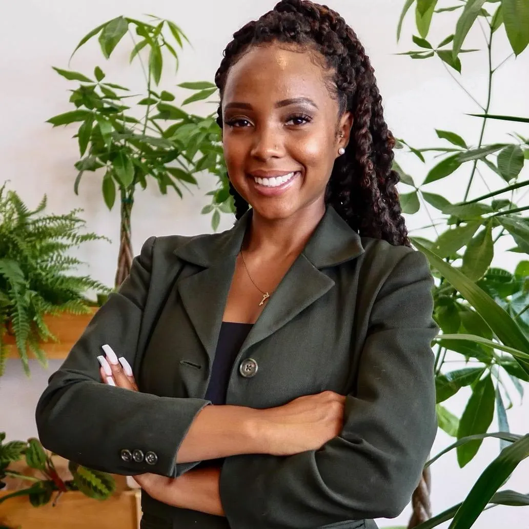 TIA WILLIAMS