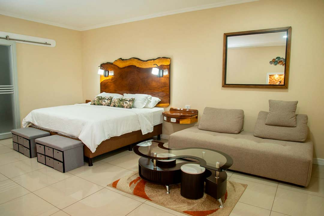 King Large Room 3