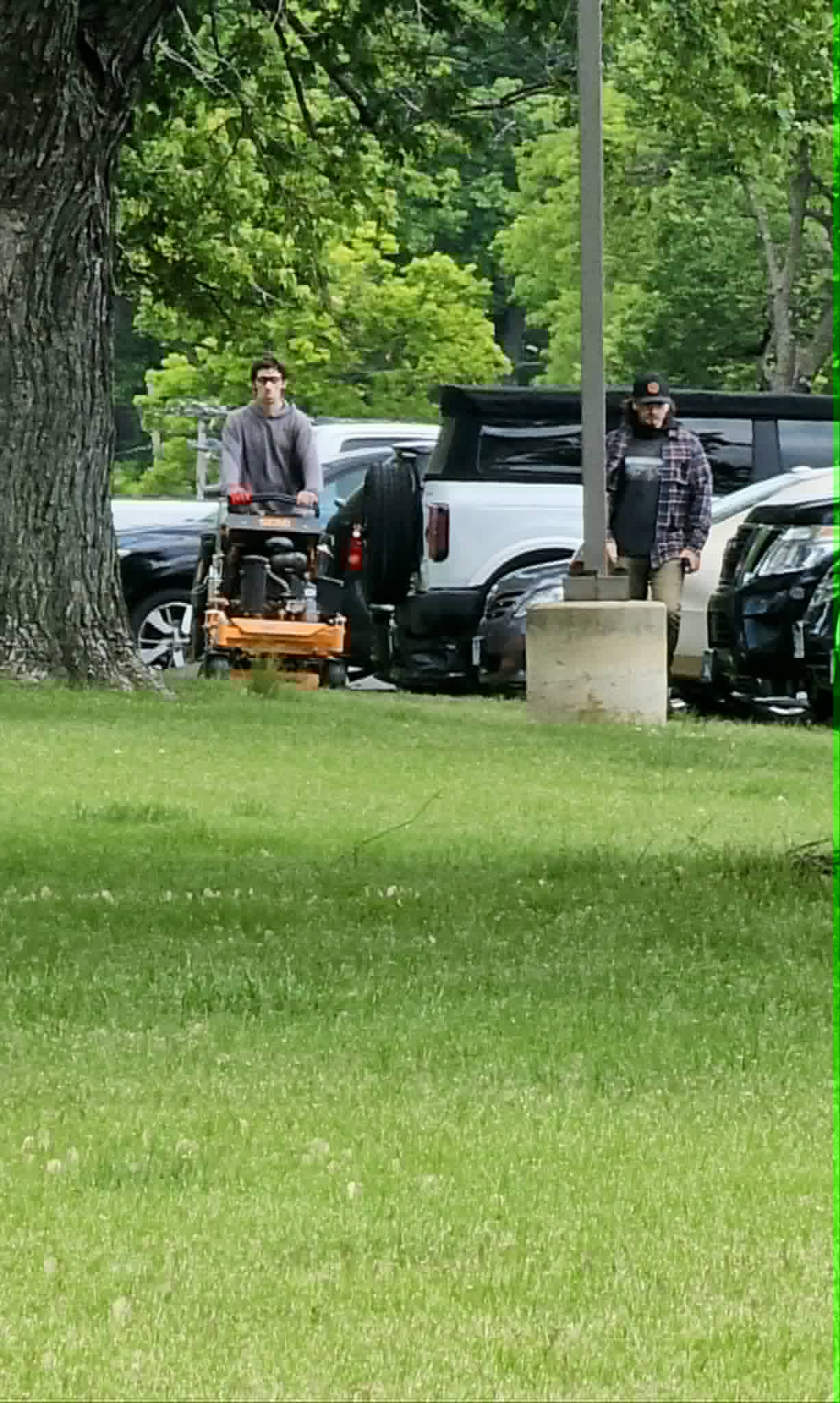 Lawn Maintenance in Chicago Ridge, IL — Reliable Lawn Care Company