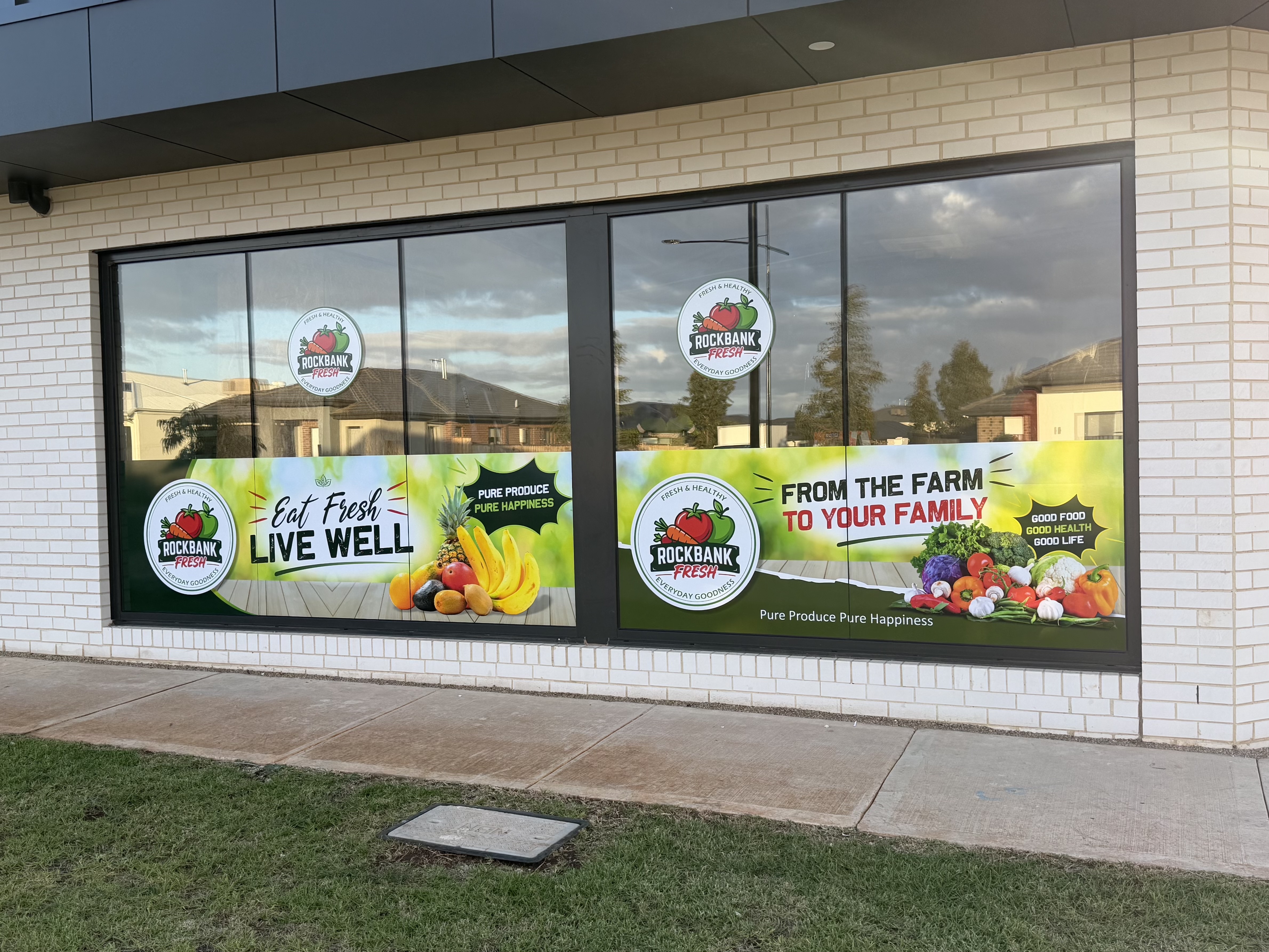Rockbank Fresh Store front signage