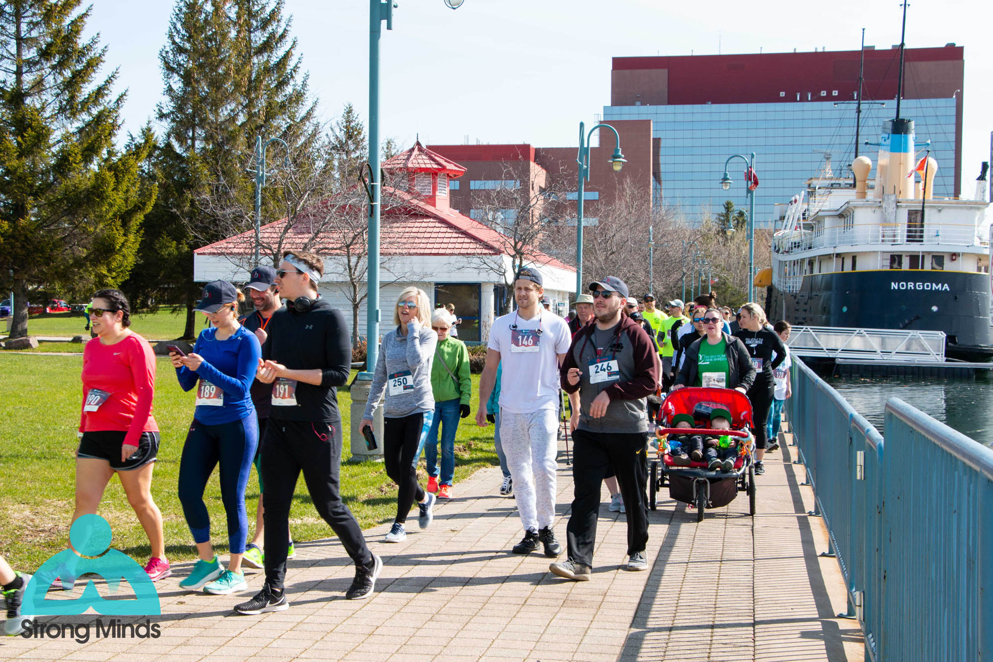 Run for Change participants