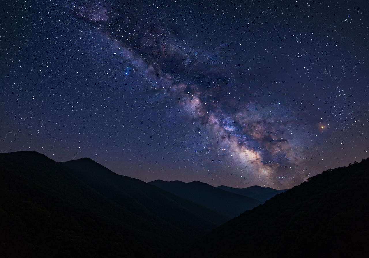 Incredible dark sky stargazing and Milky Way views over Pride's Mountain in Virginia