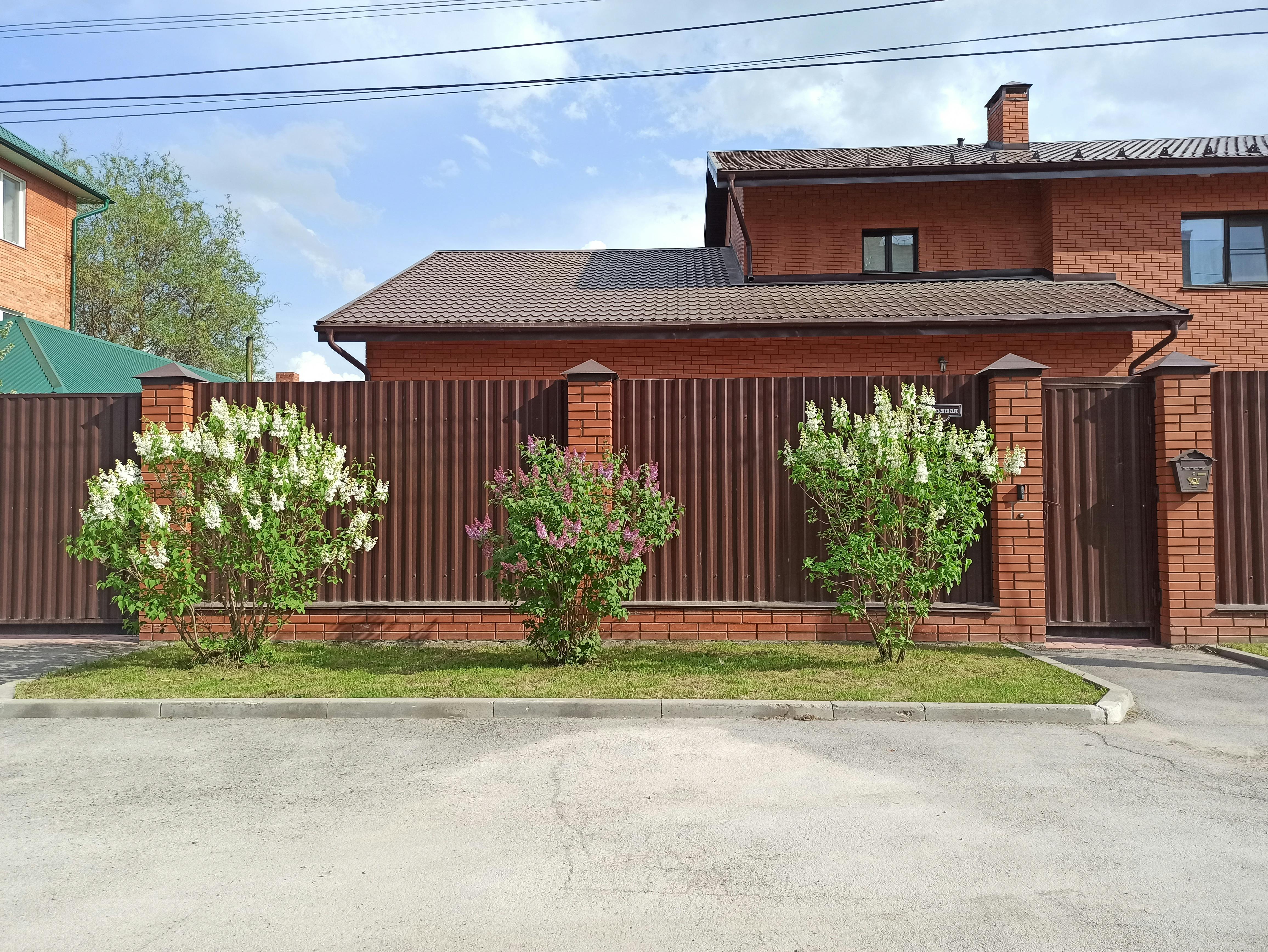 Beautiful UK fencing solution 14