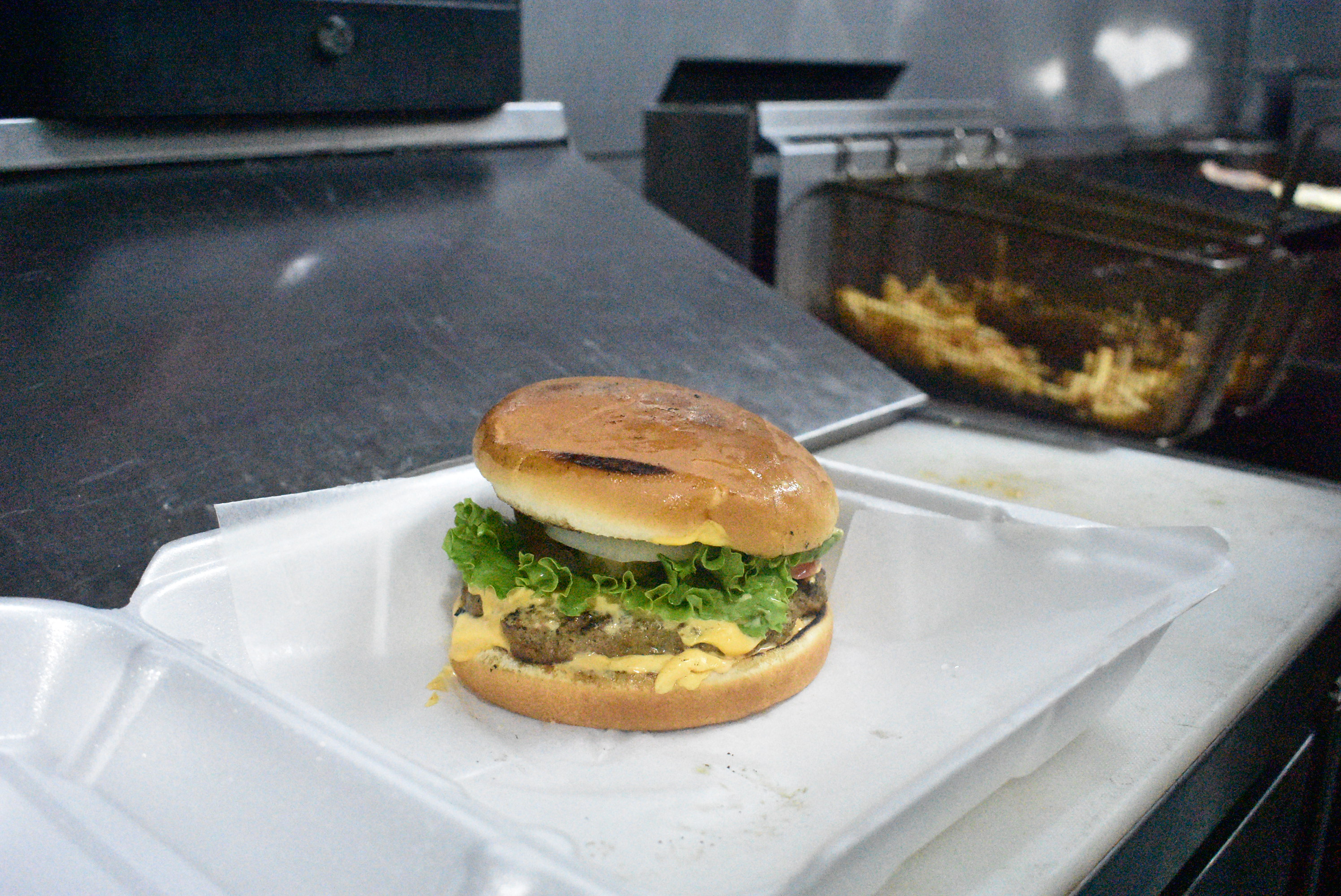 Burgers & Tortas
