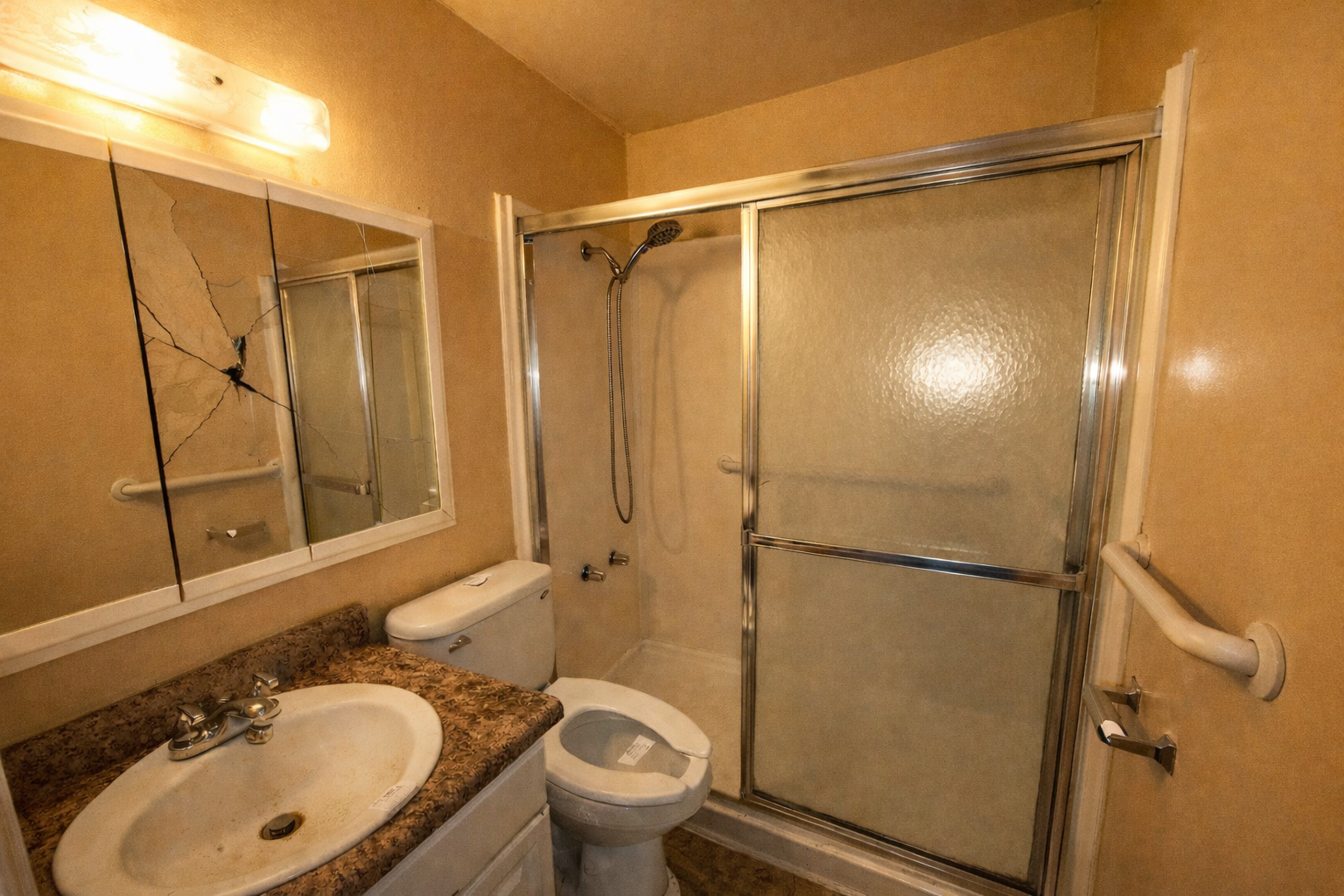 Distressed bathroom