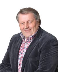 Sentakia henkilöstö - Juha Närhi