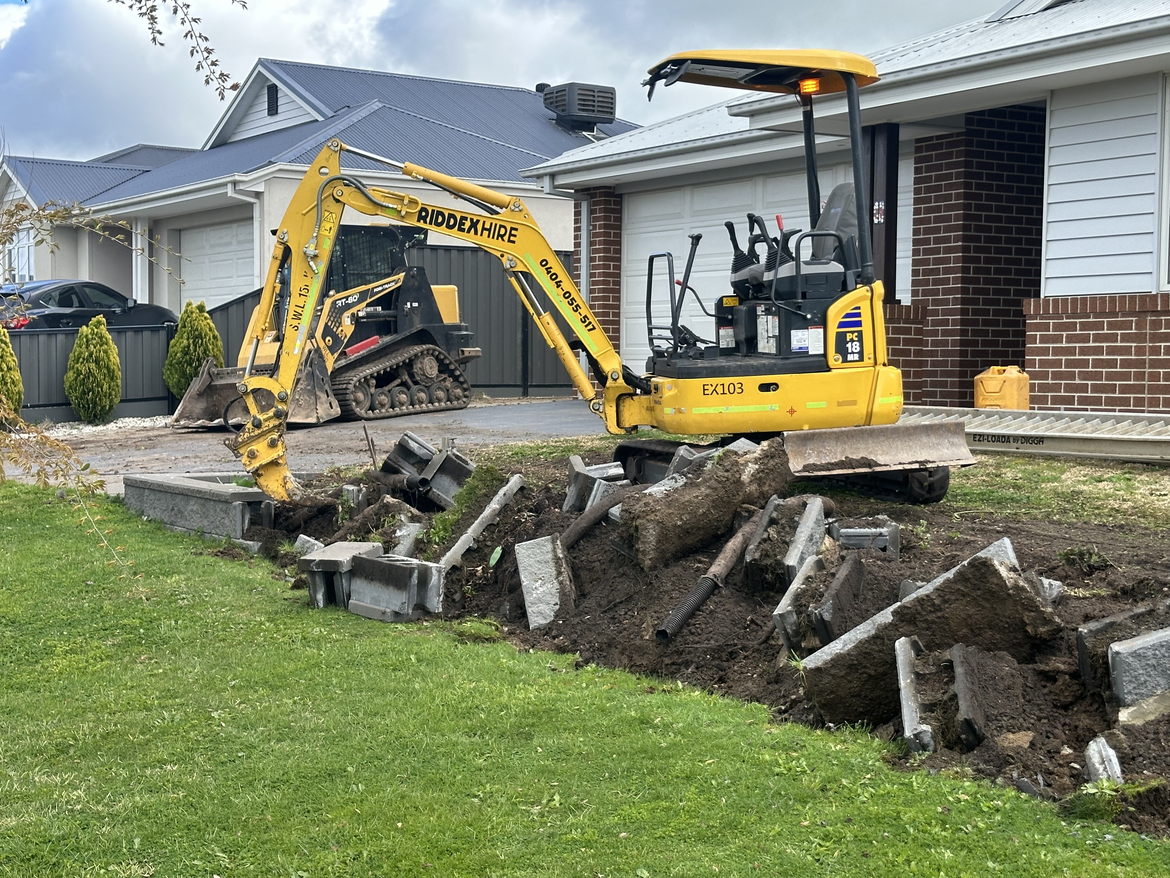 Earthmoving & Excavations Gallery Image 12