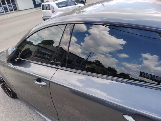 Automotive gallery image 6