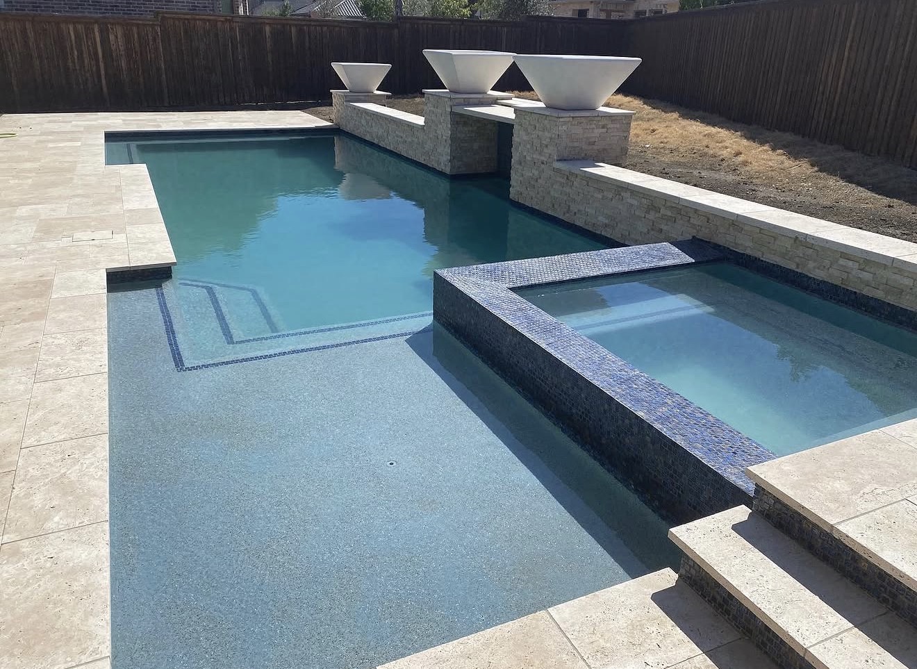 Elegant Raised Spa & Bowls