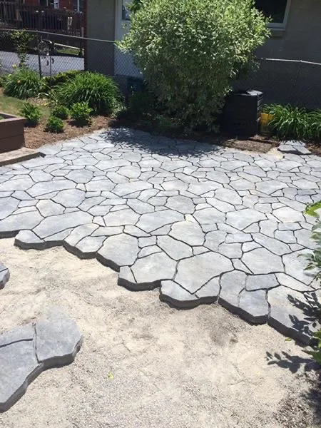 Permacon Rosebel Slab Patio