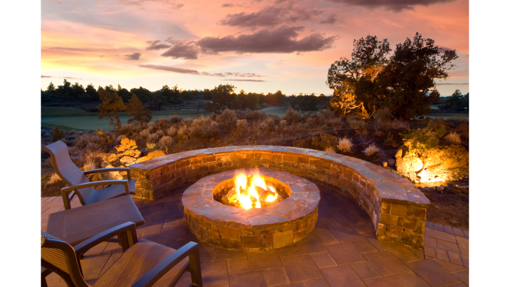 Outdoor fire pit