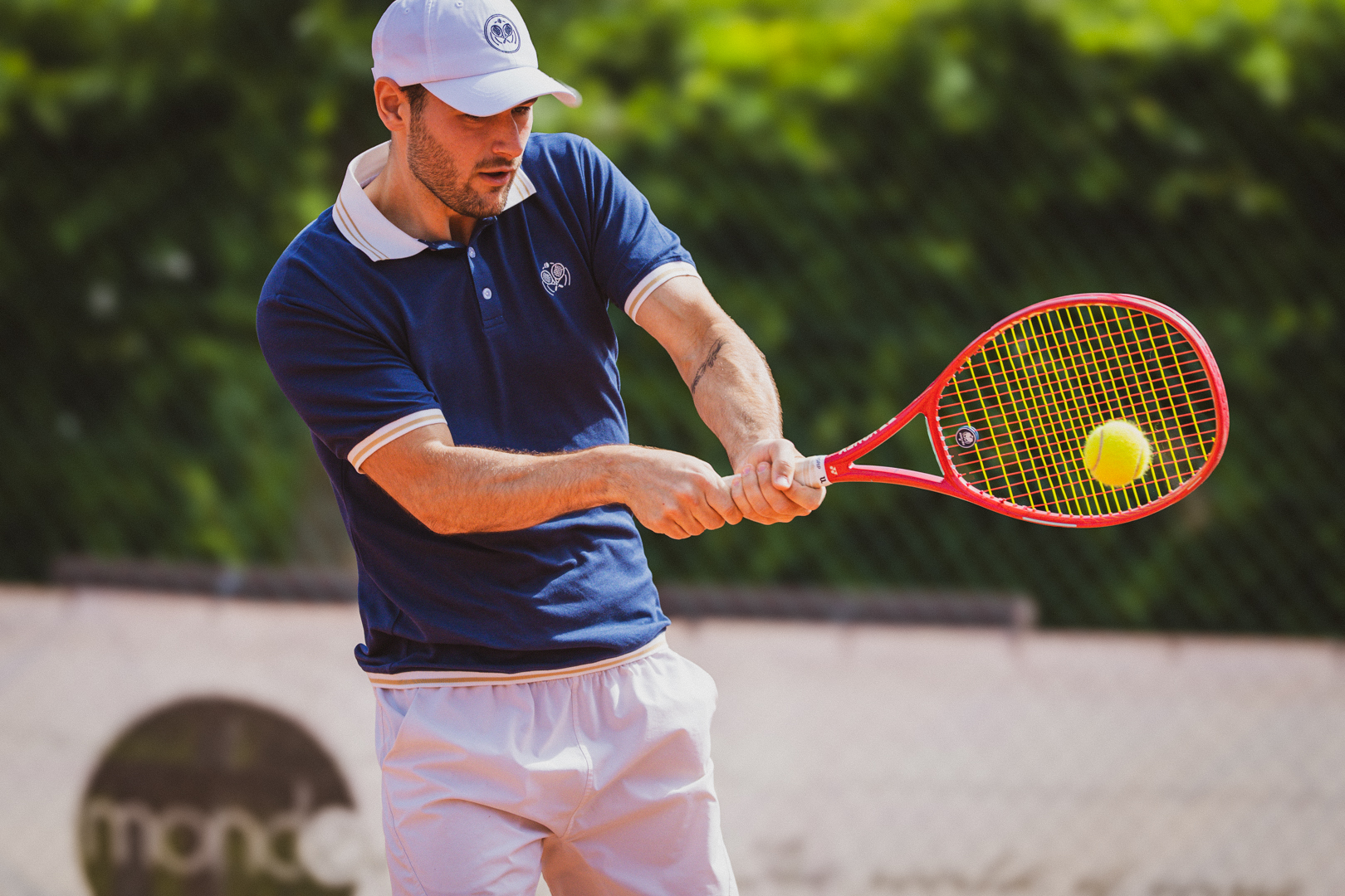 Tennisspeler in actie