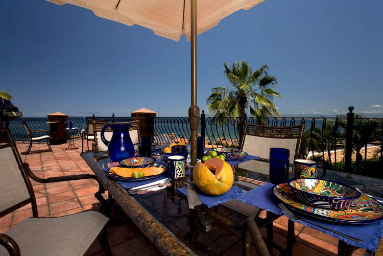 Casa Corona Terrace Dining