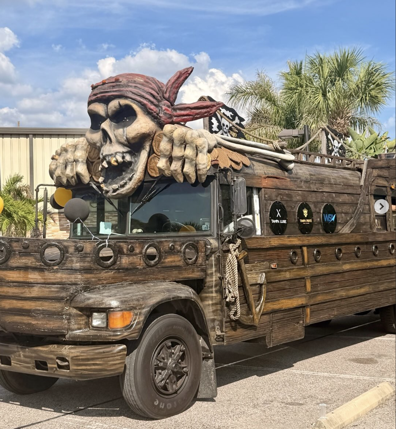 Tampa Pirate Bus – Private Rental