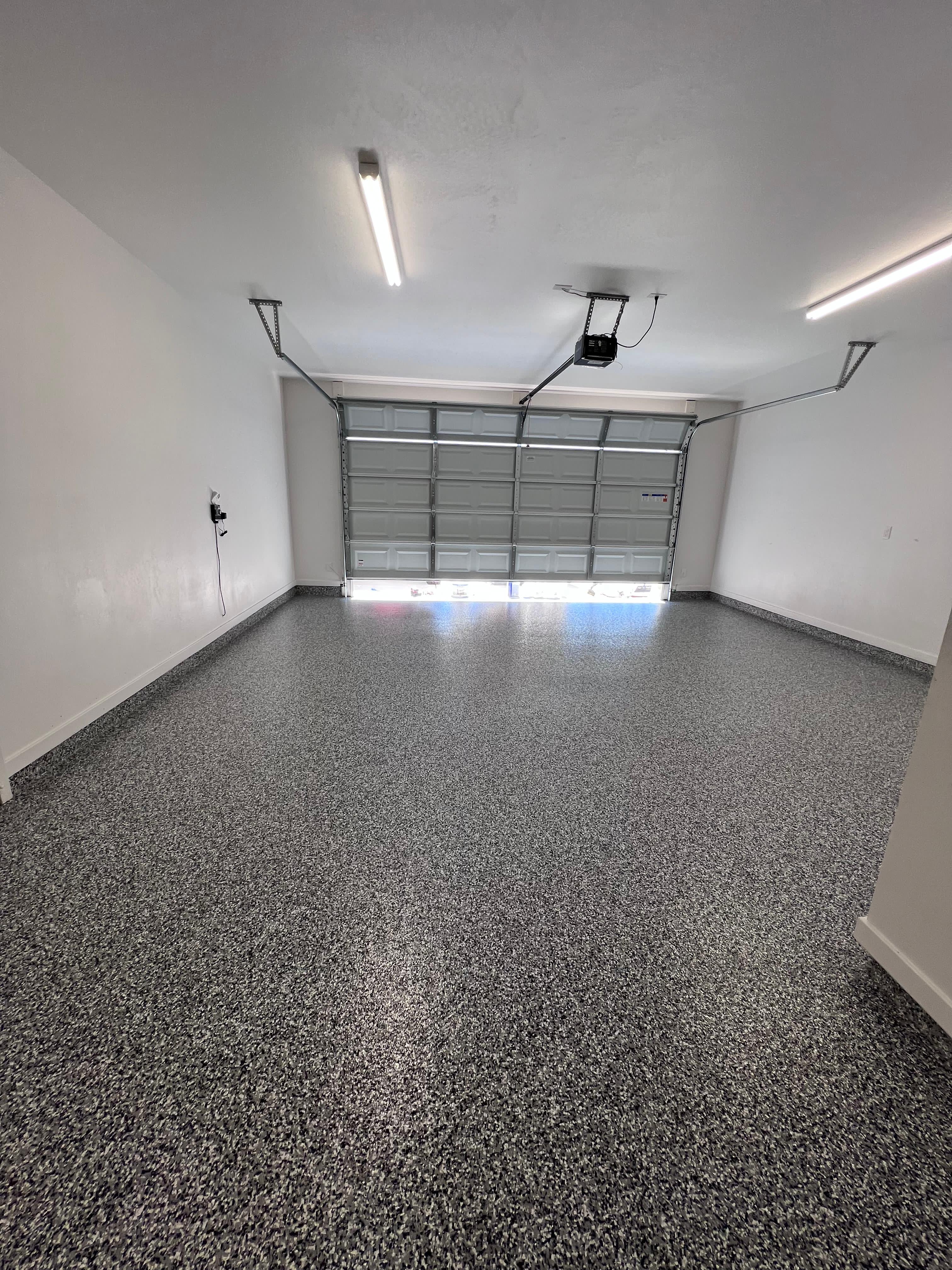 Spacious Garage Flake Floor