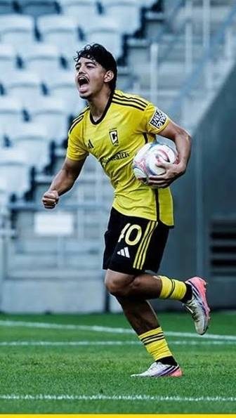 JOHAN CHIRINOS in action