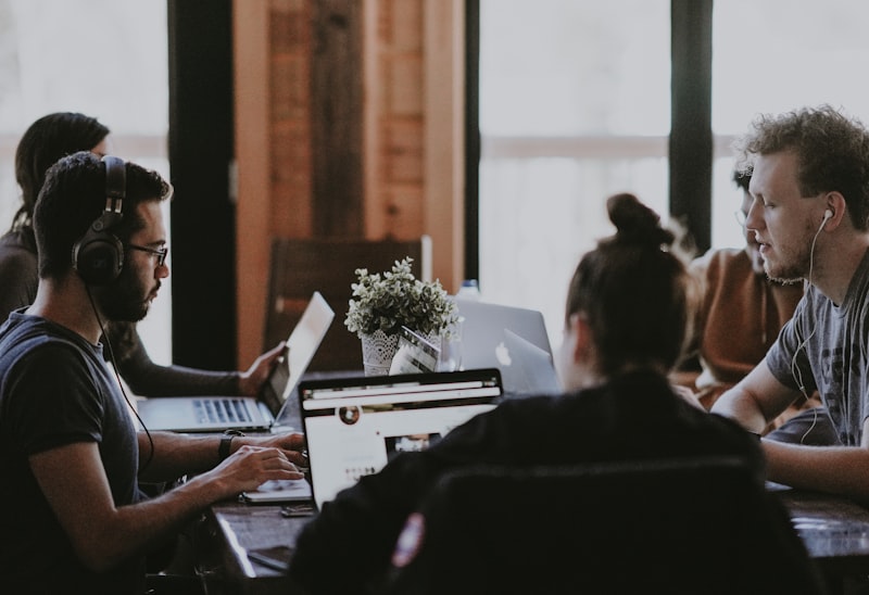 Employment Contract Basics for Florida Small Businesses
