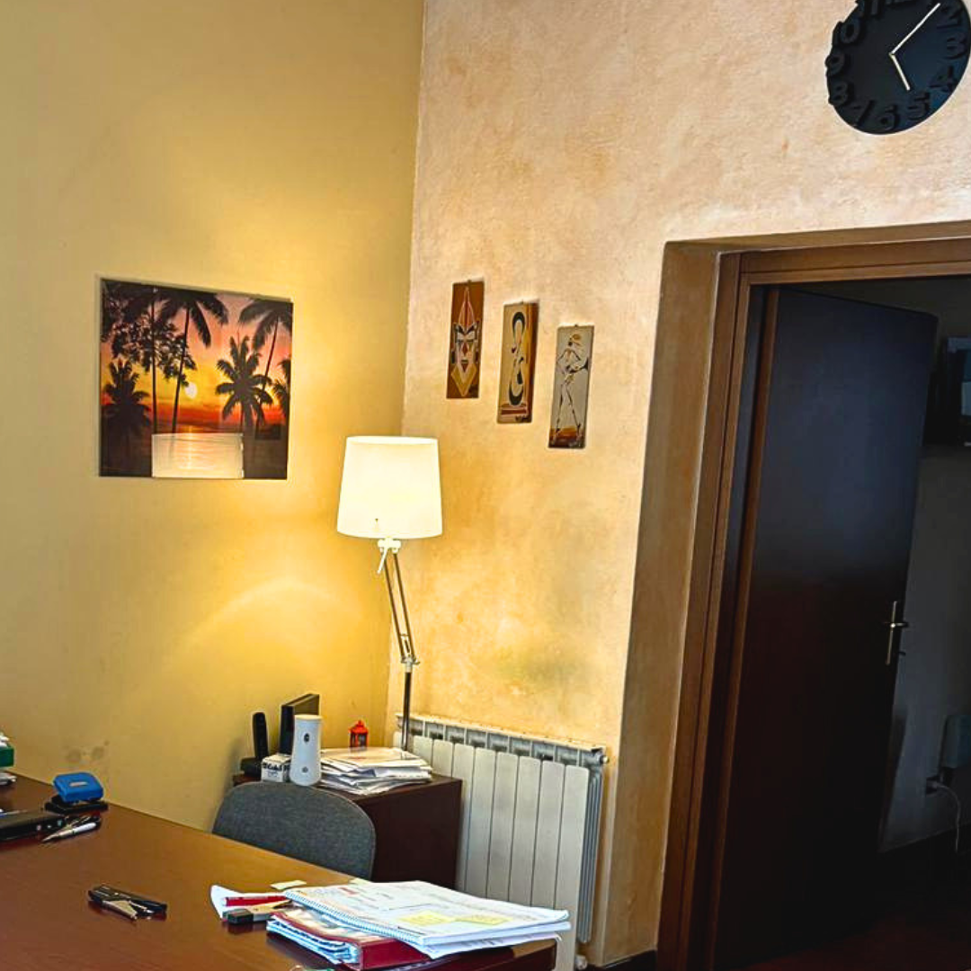 Agenzia immobiliare Marson sede di Legnano - Foto vetrina e uffici 3