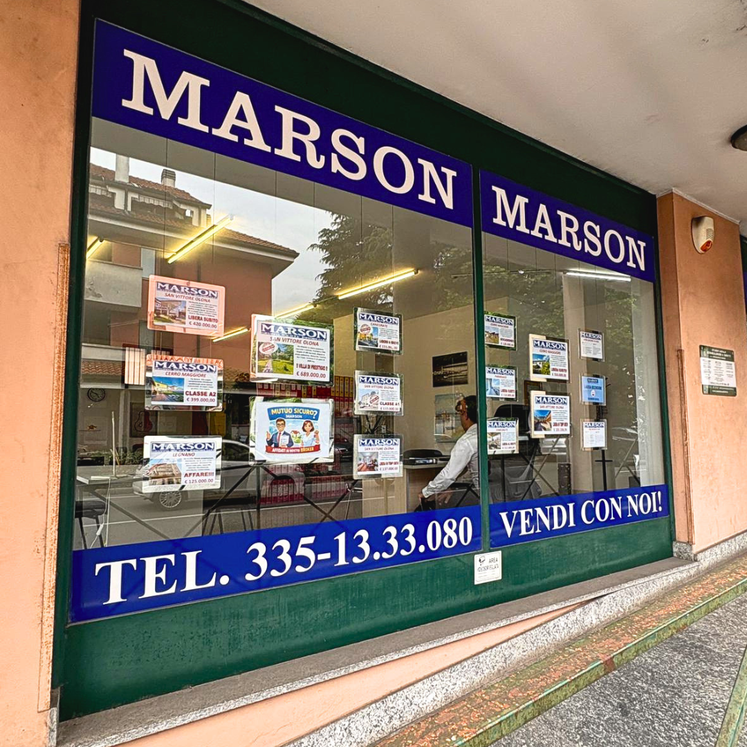 Agenzia immobiliare Marson sede di San Vittore Olona - Foto vetrina e uffici 1