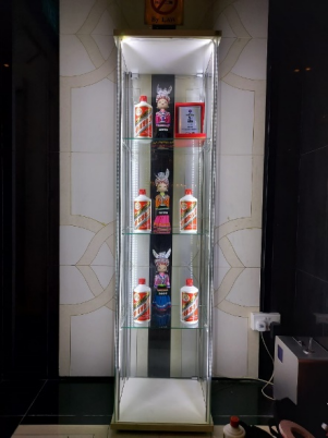 Cabinet 3