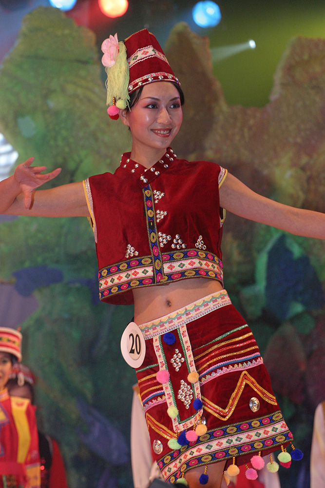 Miss Oriental Pearl 2003 7
