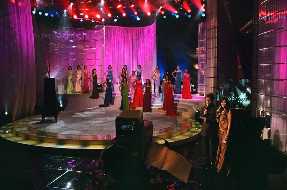 Miss Singapore Universe 2004 31