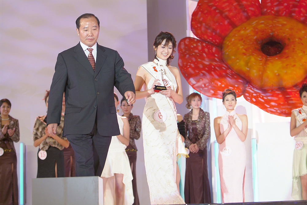 Miss Oriental Pearl 2