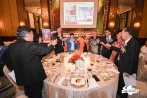 茅台持续关注狮城公益活动，传递正能量！