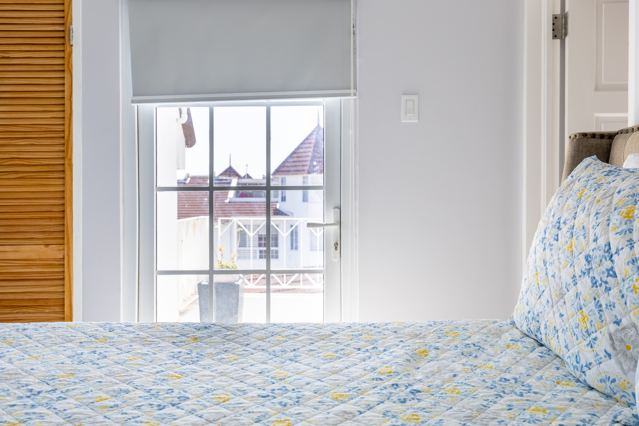 Lux Penthouse 207 - Sunlit Master Bed with French Window Overlooking Resort Grounds