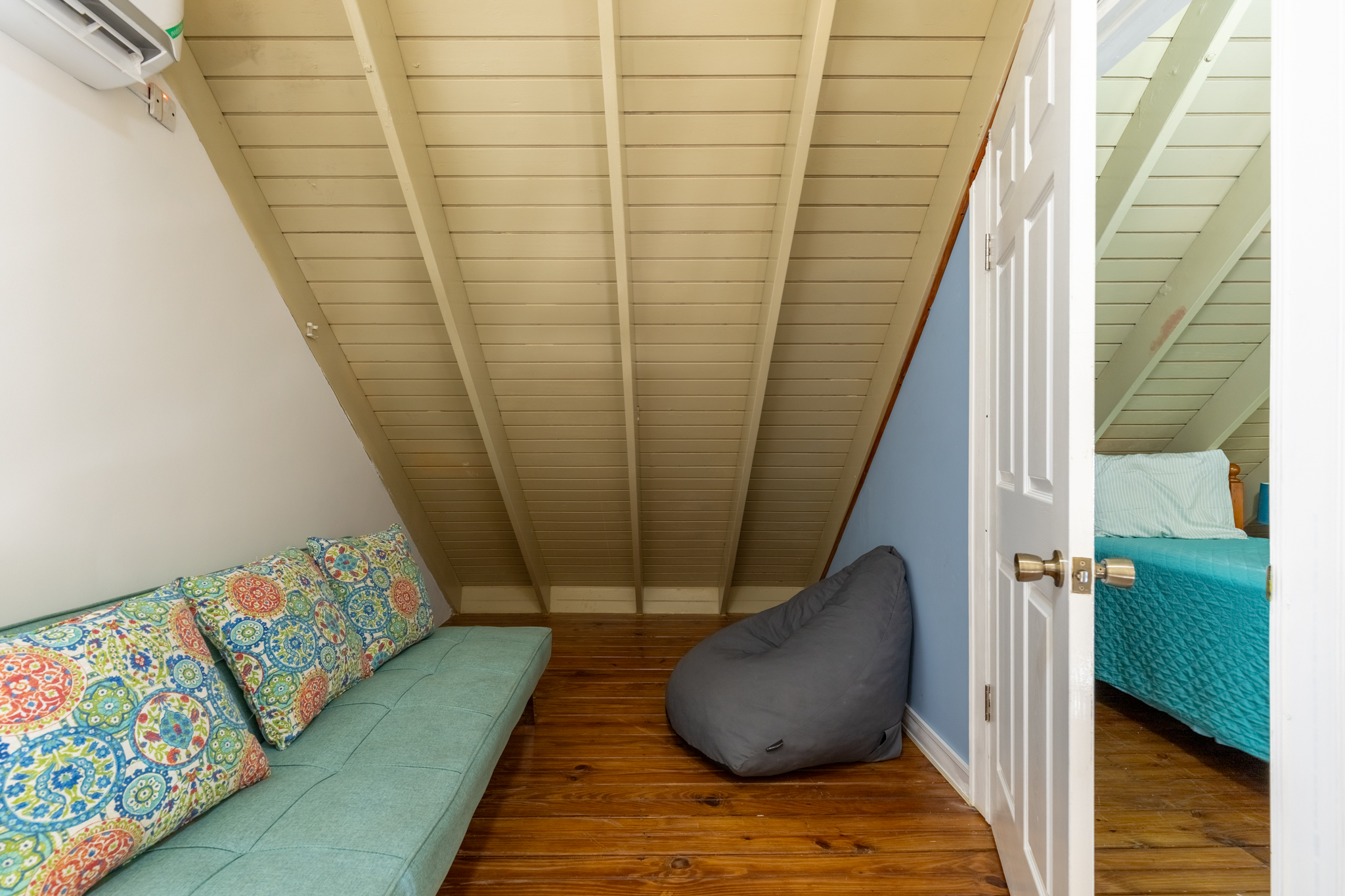 Lux Penthouse 207 - Upper Loft Lounge Nook with Futon Daybed & Cozy Bean Bag