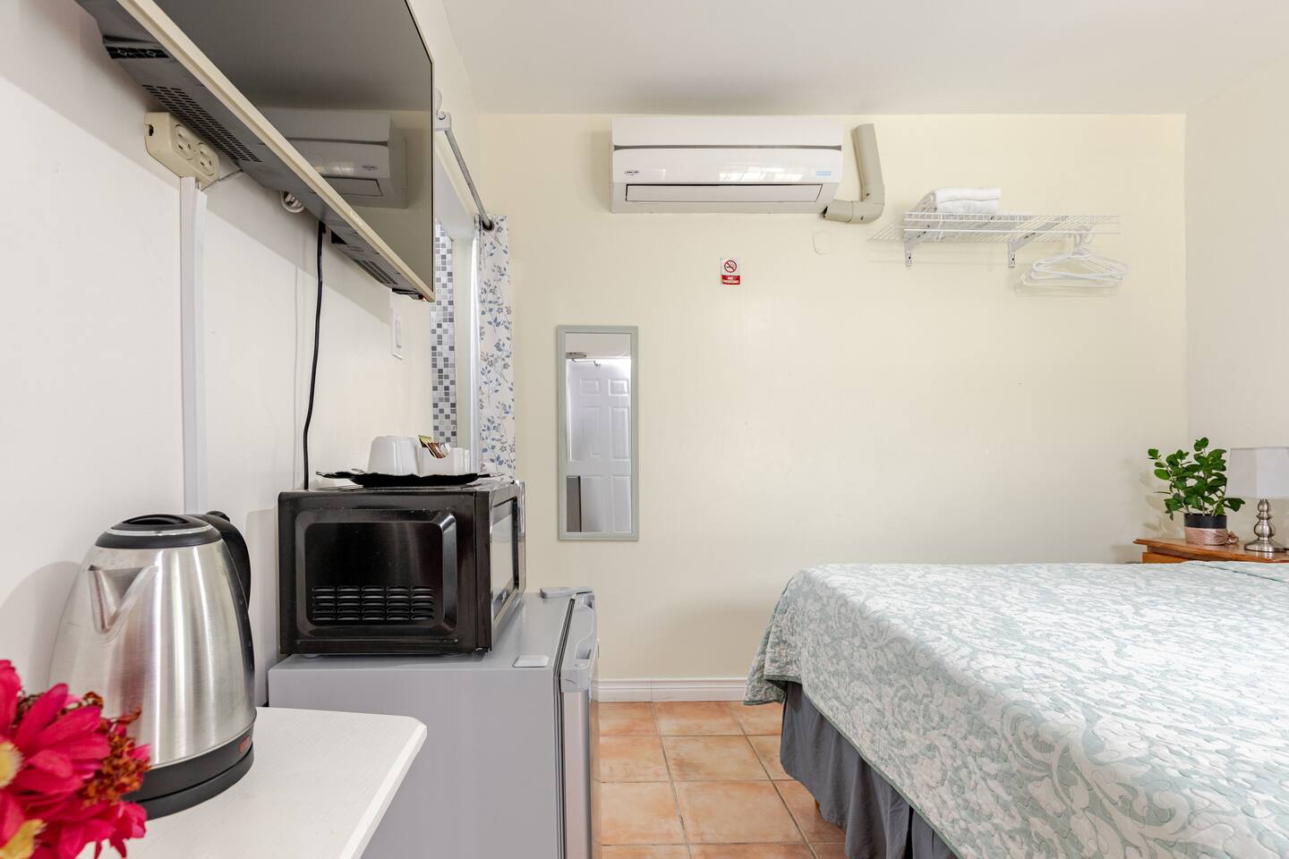Kitchenette with Microwave, Mini Fridge, Kettle & TV