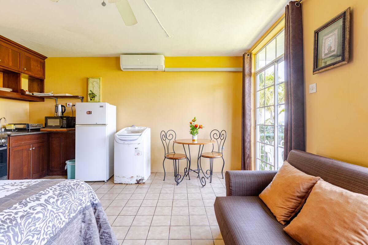 Dining Bistro Set, In-Unit Washer & Bright Patio French Doors