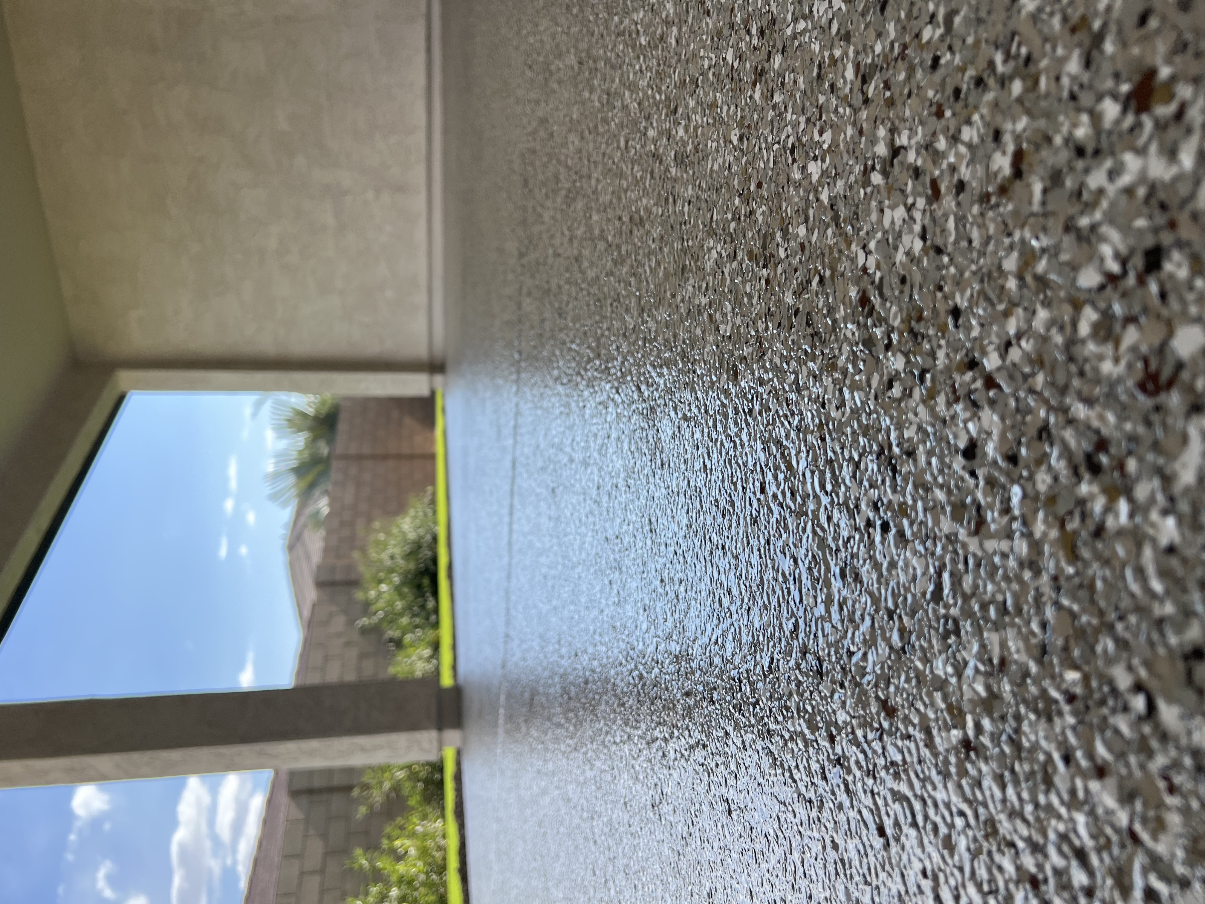 Glossy Outdoor Flake Finish