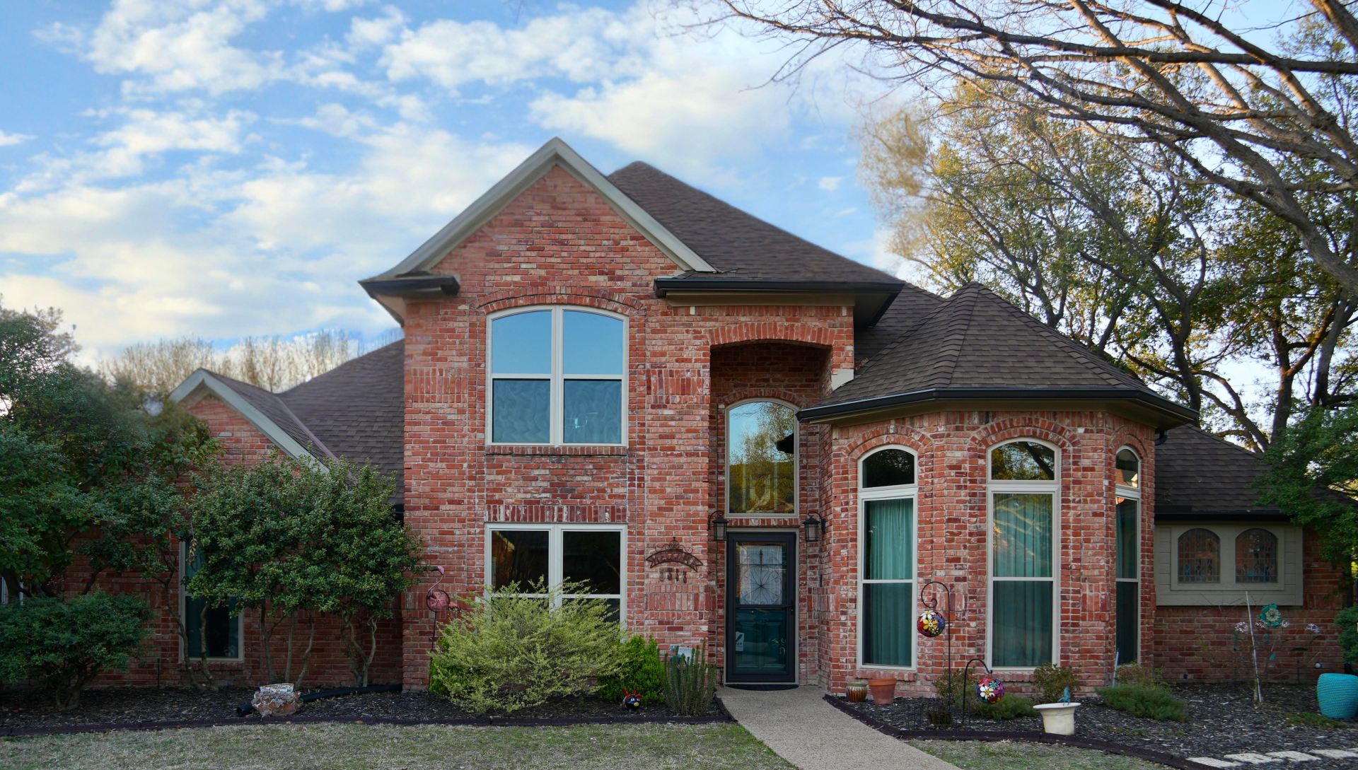 Cream windows exterior design
