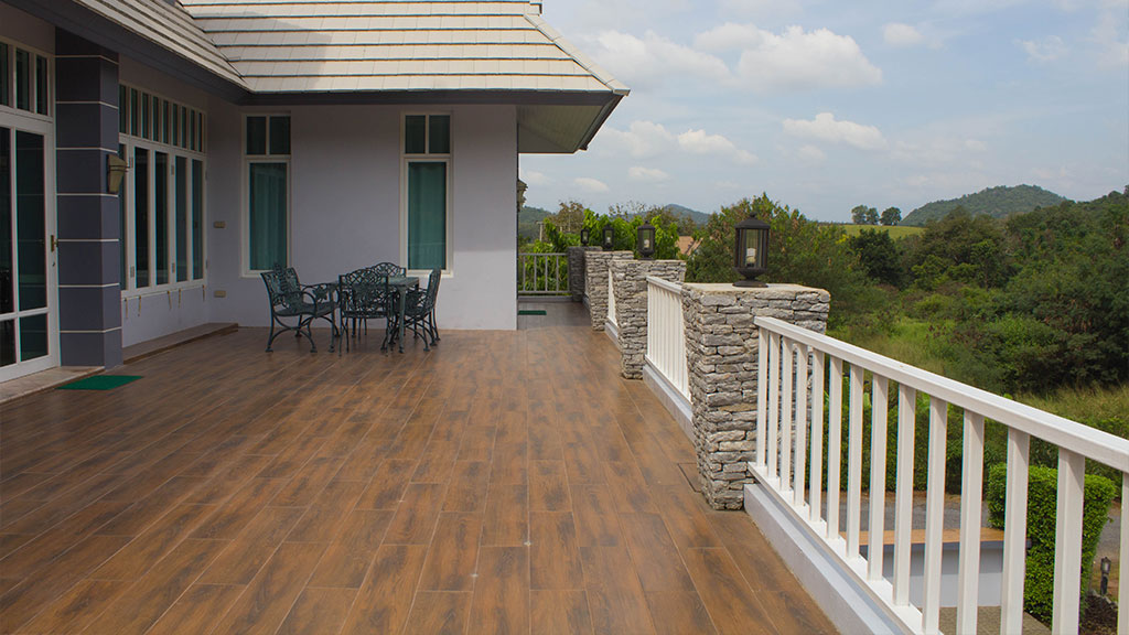 Spacious Tiled Patio