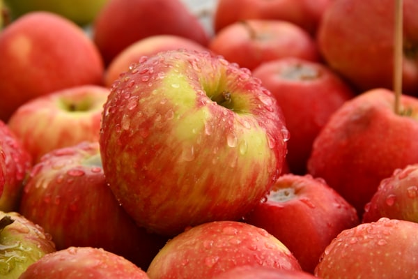 Green superfoods: Broccoli Sprout, Apple Stem Cells