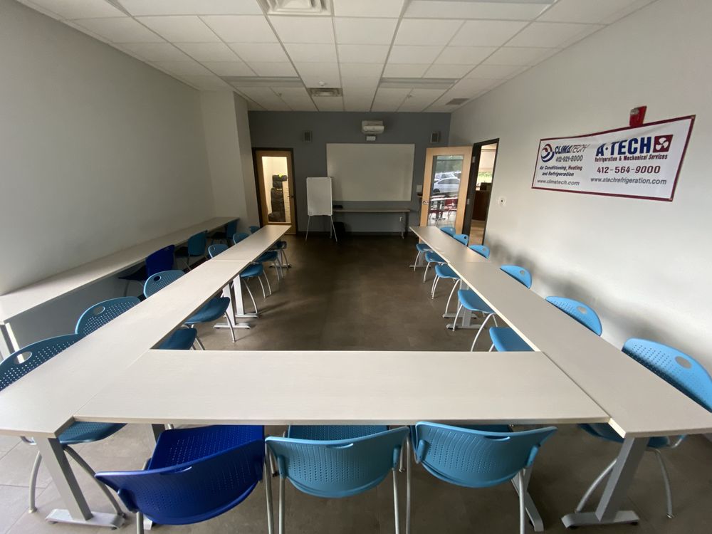JL Premier Solutions providing professional conference room cleaning services in Pittsburgh