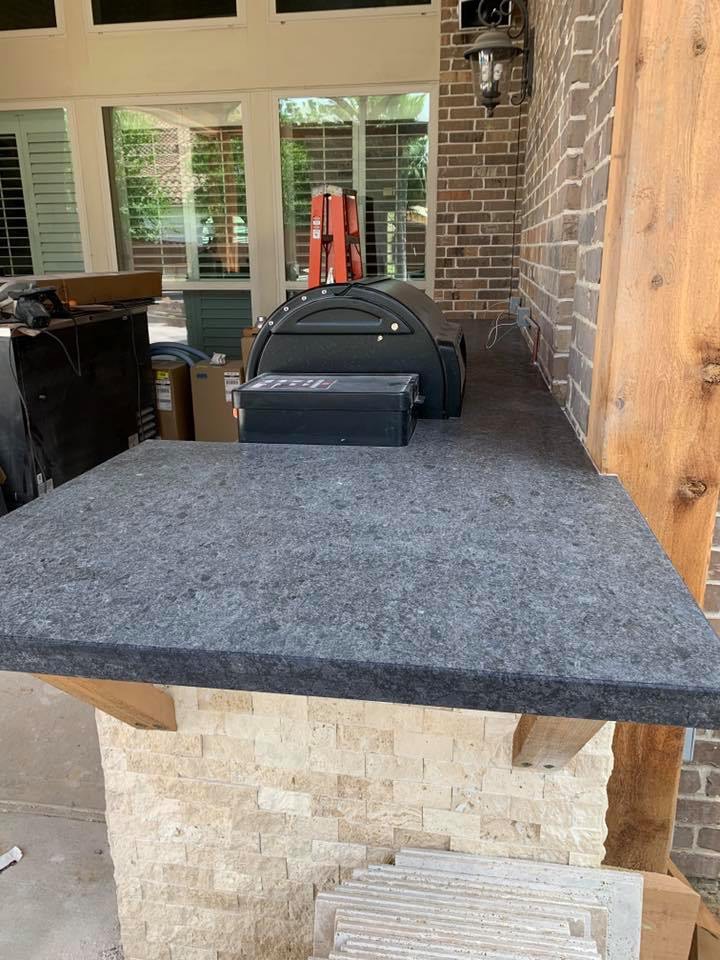 Completed Kitchen Countertops: Granite, Quartz, and Solid Surface