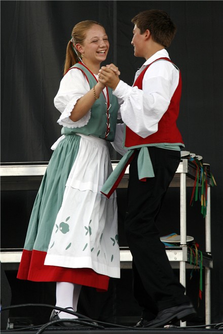 Amici Adult Gallery 4