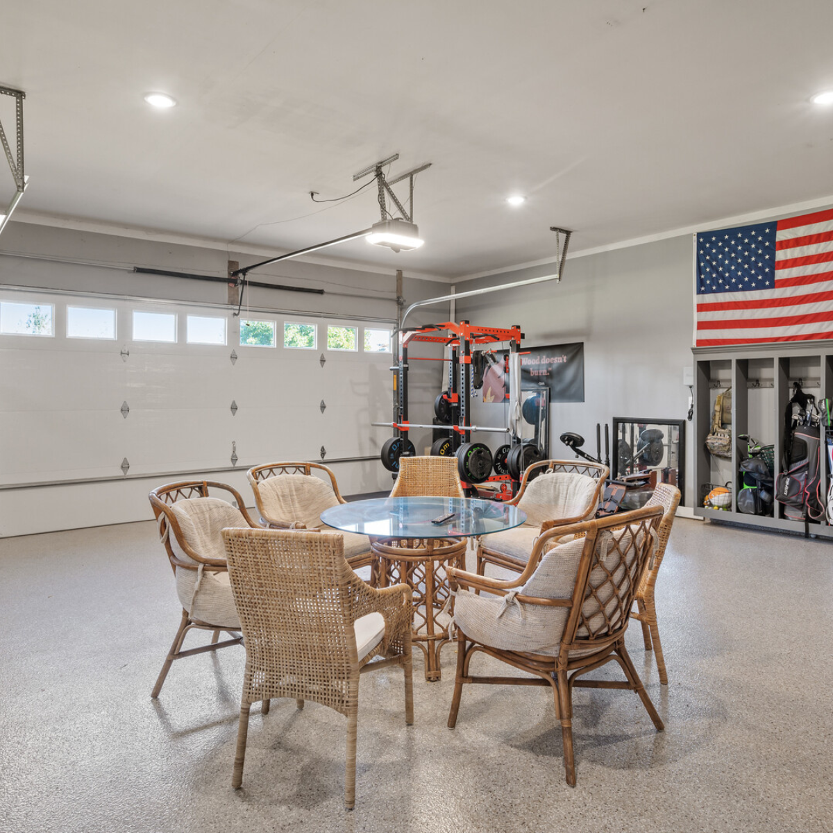 Polyurea flake color options