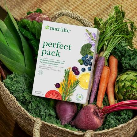 Nutrilite Perfect Pack featuring Double X and other essential daily vitamins